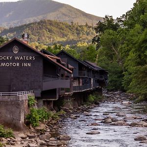 Rocky Waters Motor Inn